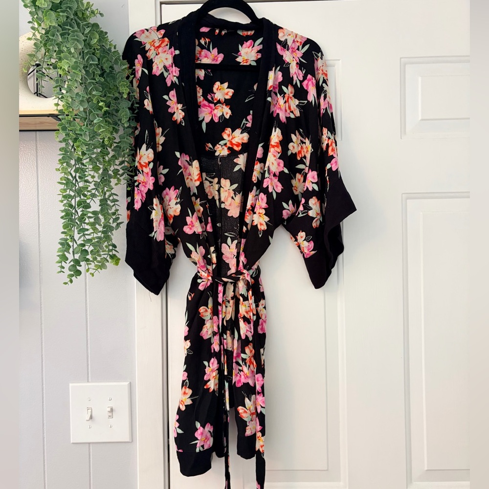 Kensie Black Floral Kimono